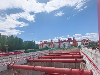 钢支撑